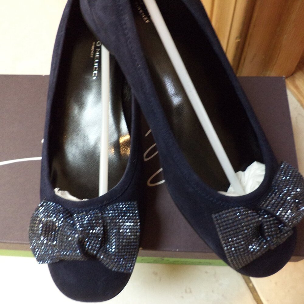 SESTO MEUCCI of Florence Bow Pumps ~ Blue Suede Shoes ~ Size: 8M New in Box